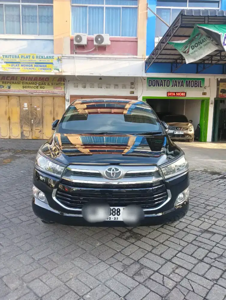 Toyota innova reborn 4x2 solar matik AT 2018 hitam