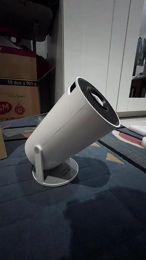 Android Projector HY300 Proyektor android WiFi like new mulus