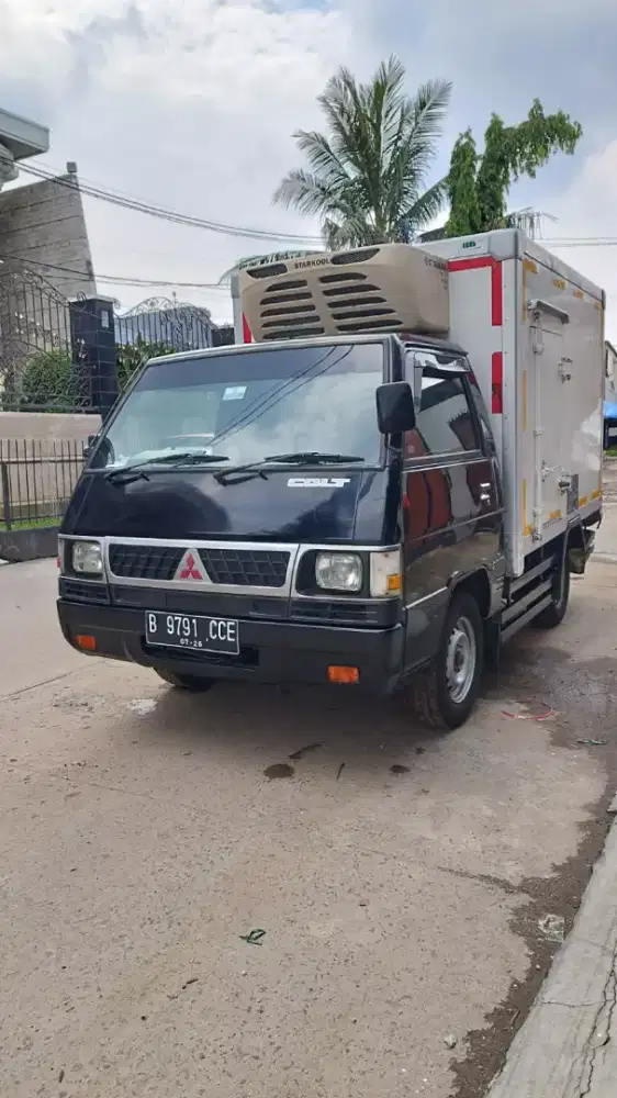 Mitsubishi L300 diesel 2016 box pendingin freezer istimewa