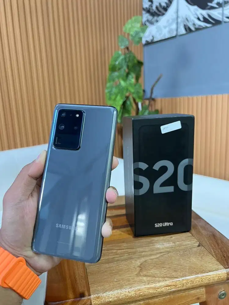 Samsung s20 ultra 5g 100x zoom 12/128gb