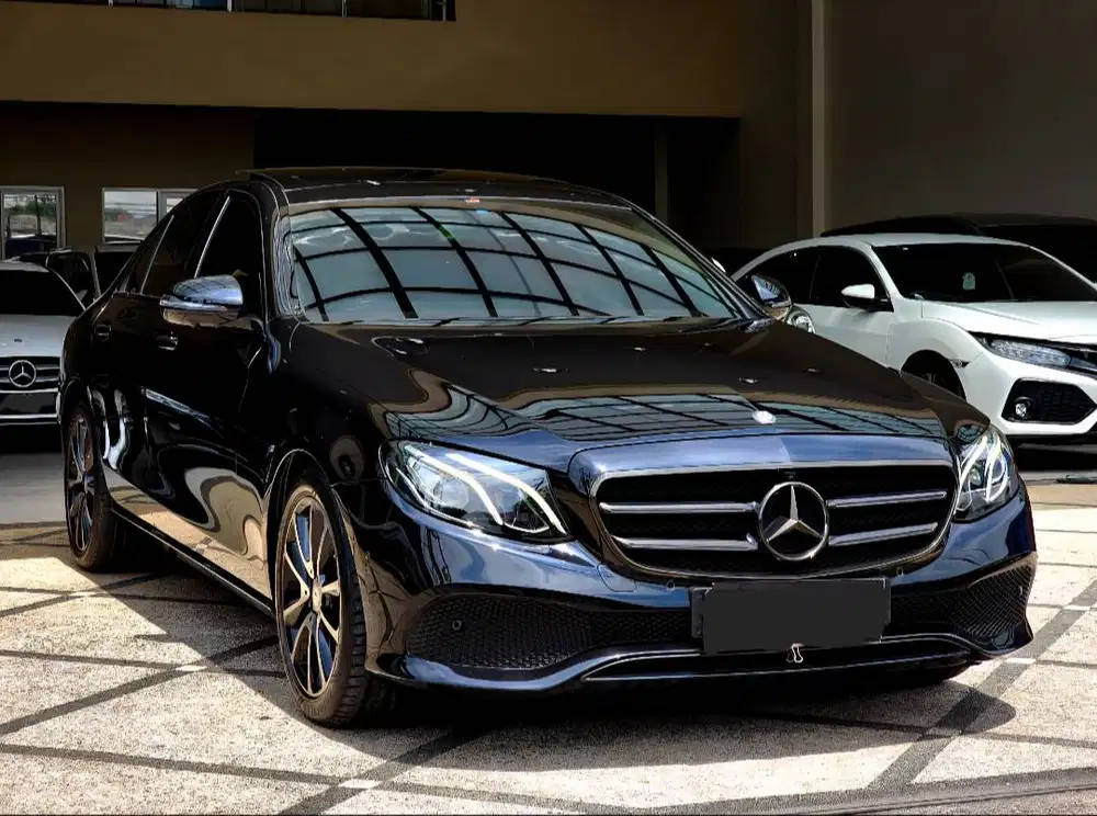 KM 20 RB!! MERCEDES BENZ E 300 AVG PANORAMIC PK 2017 BLACK / E300