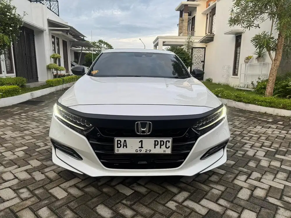Honda accord 1.5 Turbo metic
