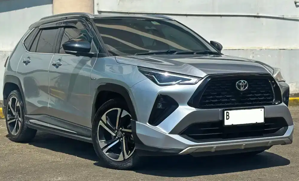 DP minim Yaris Cross GR Hybrid 2023 S HV TSS toyota two tone matic hev