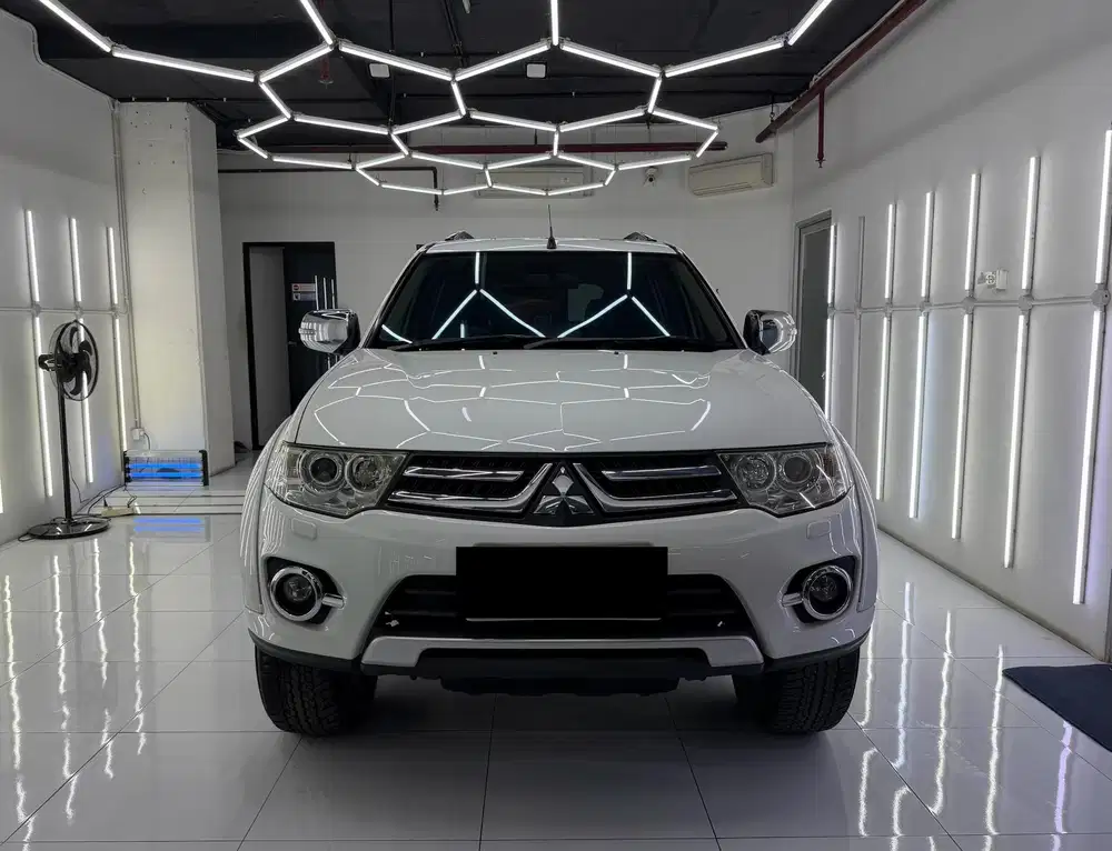 [ LOW KM ] Pajero Sport Dakar 4x2 VGT tangan pertama