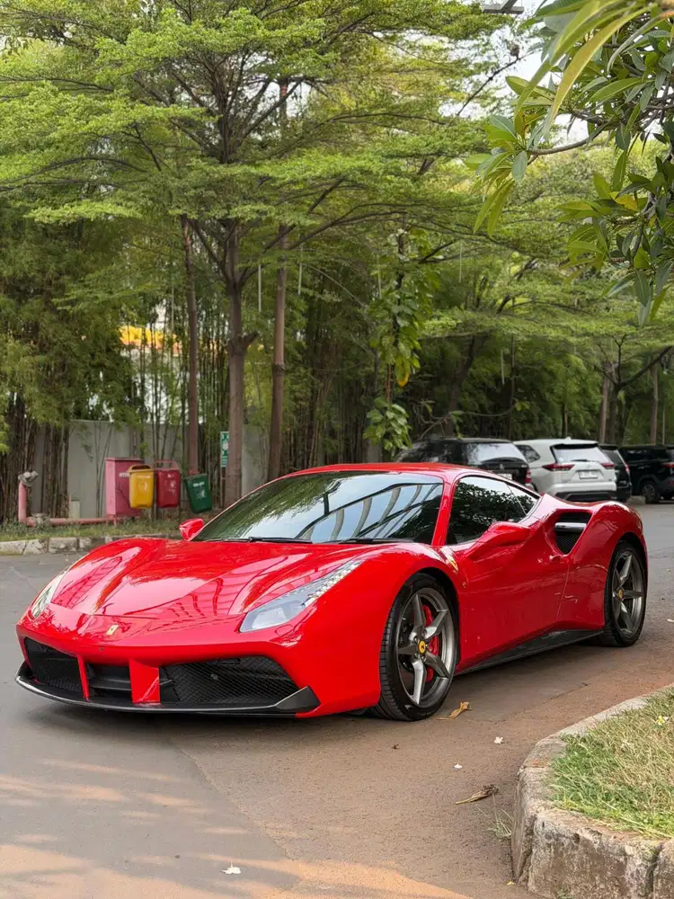 Ferrari 488 GTB 2019