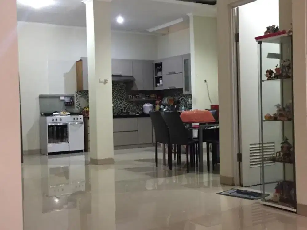 RUMAH SIAP HUNI CASA JARDIN JAKARTA BARAT
