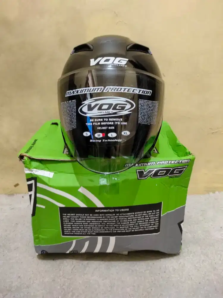 Helm vog v1 size m