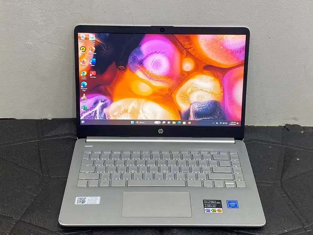 Laptop HP 14s-dq0xxx Prosesor Intel Celeron N4120 RAM 4GB SSD 256GB