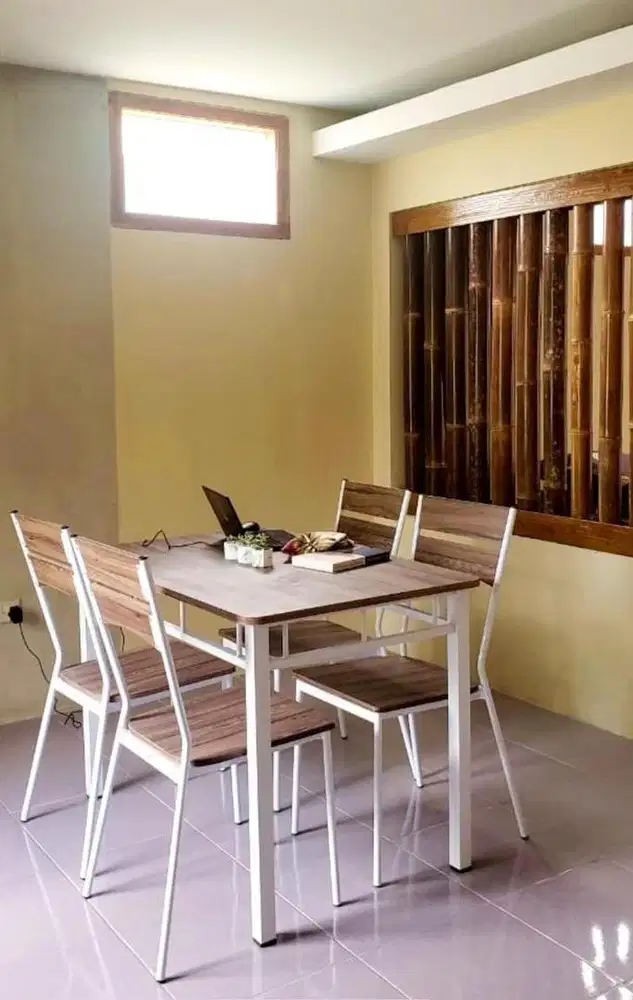 Dijual set meja makan informa