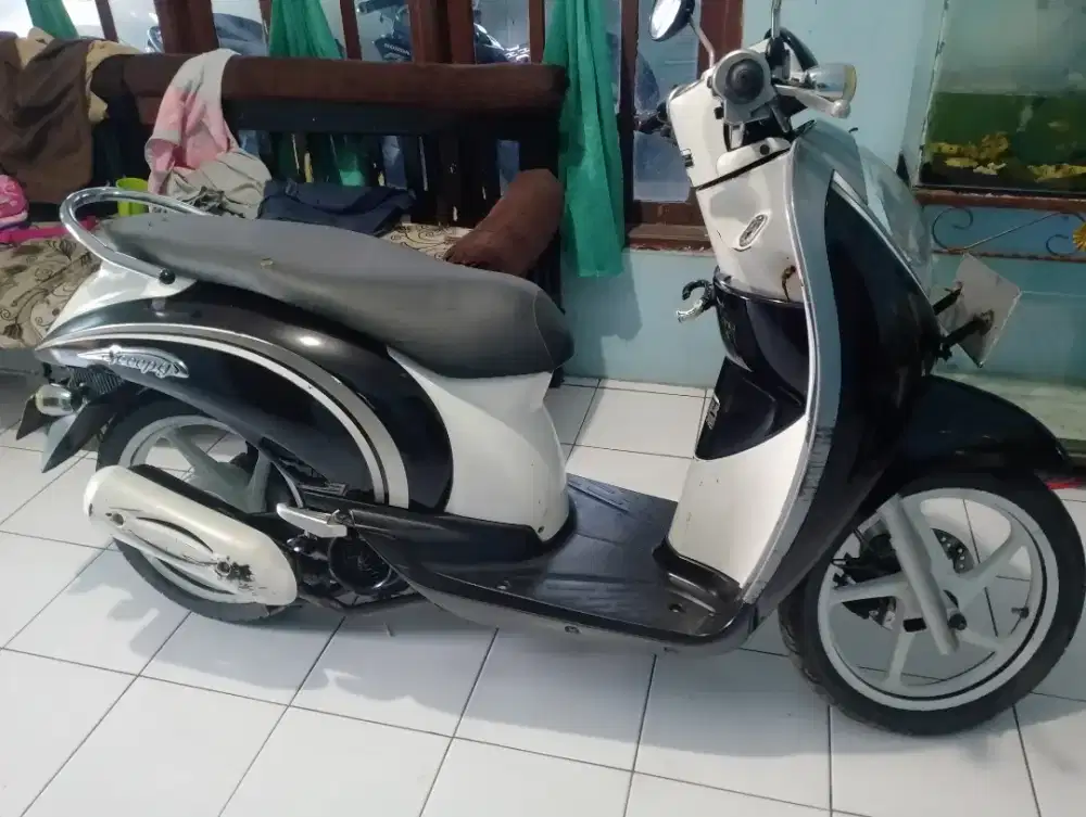 Jual santai Scoopy carbu 2010