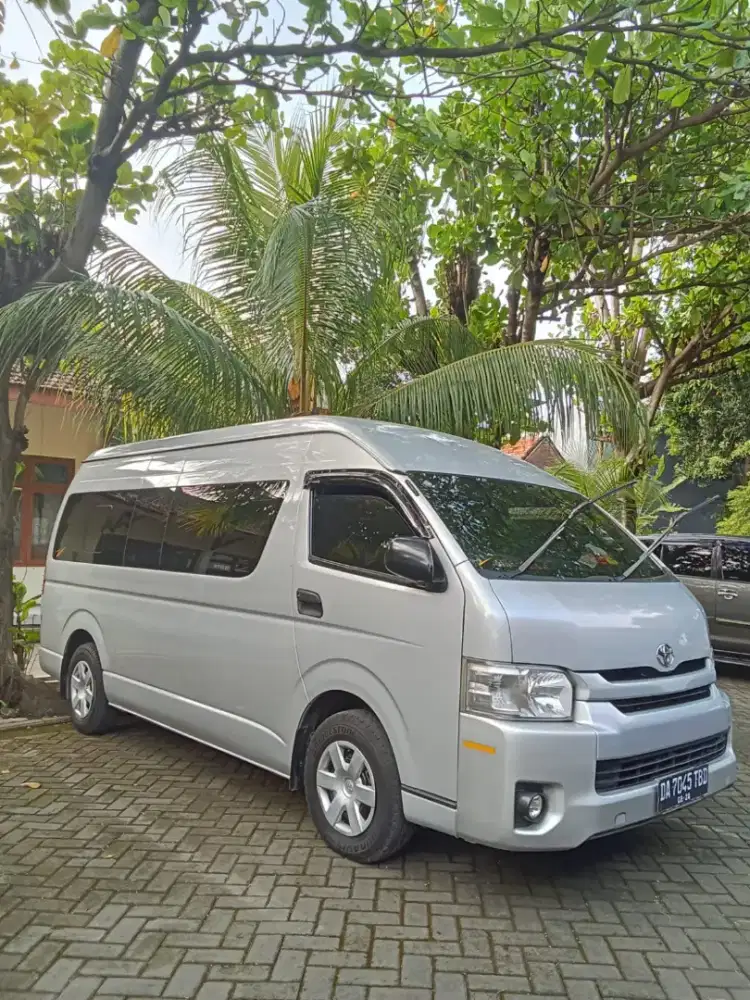 Dijual Hiace commuter 2018