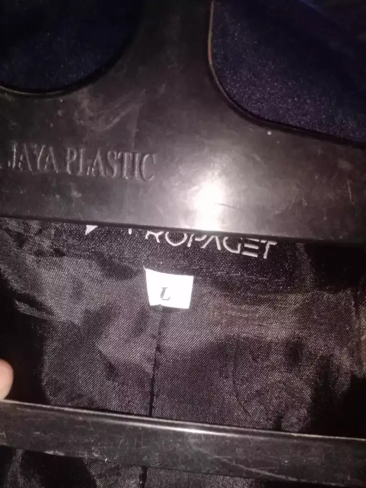 Jas dan sepatuuuuuuuuu