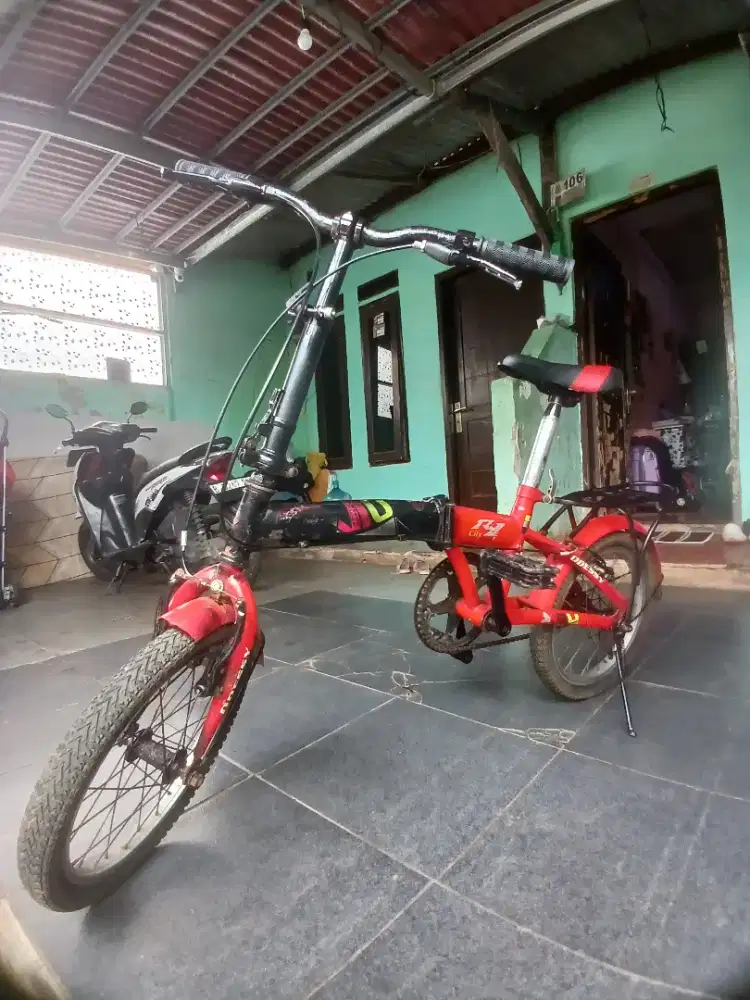 Sepeda Lipat besi kokoh kuat merk odessy