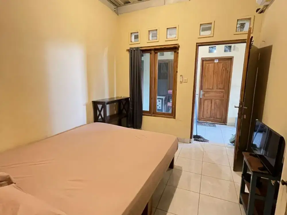 KOS EXCLUSIVE MAHASISWA DAN KARYAWAN MOJOSONGO DEKAT UNS, UKH, ISI, UNISRI