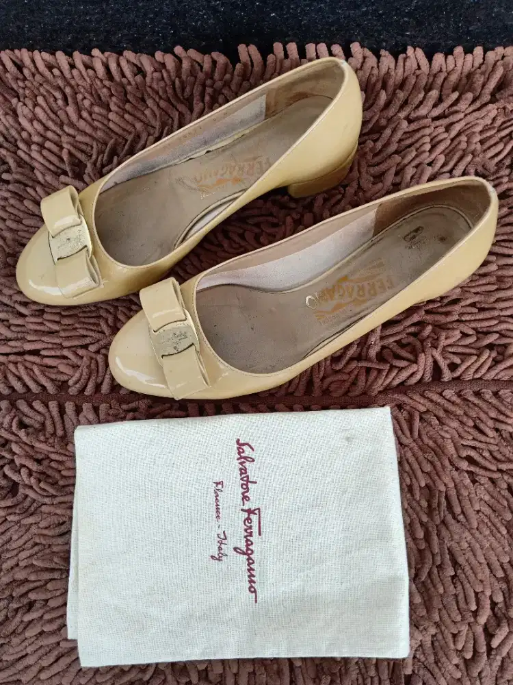 Salavatore ferragamo cream pump 3,5cm size 6D