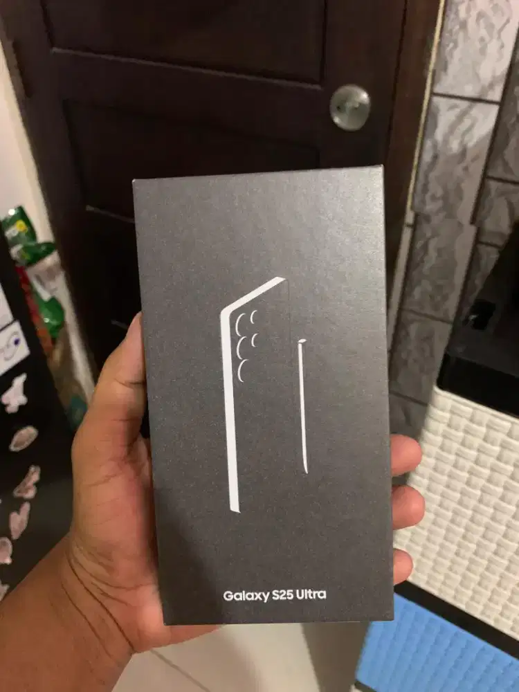 Di jual samsung S25 Ultra 1TB belas terasa baru 17jt nego sampai jadi