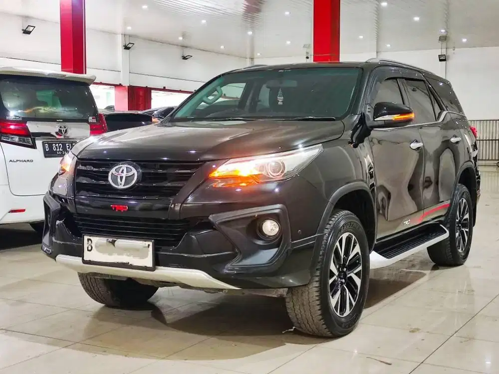 TOYOTA FORTUNER VRZ TRD 2.4 MATIC 2018..PAJAK JANUARI 2027