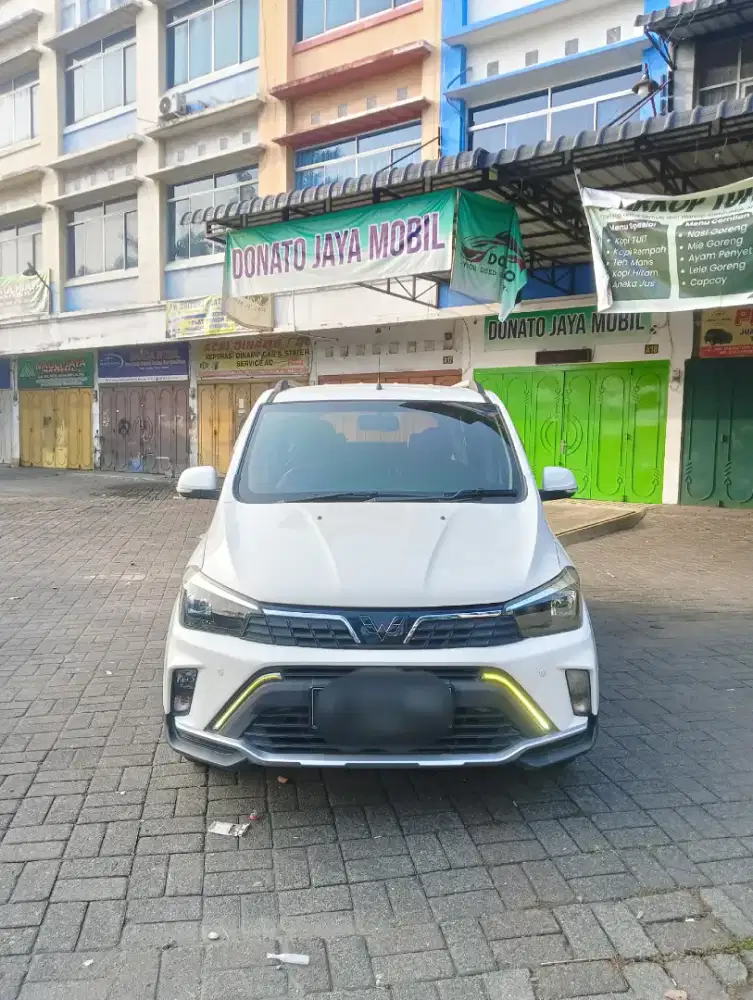 Wuling confero S 1.5L Lux + bensin 2021 putih