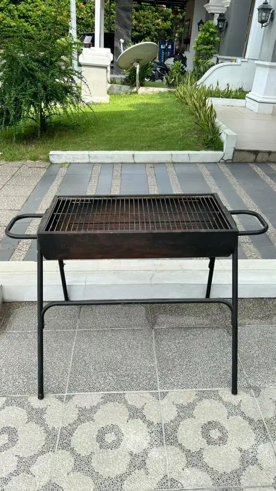 Panggangan BBQ Celcio & Co merek ACE / alat panggangan arang