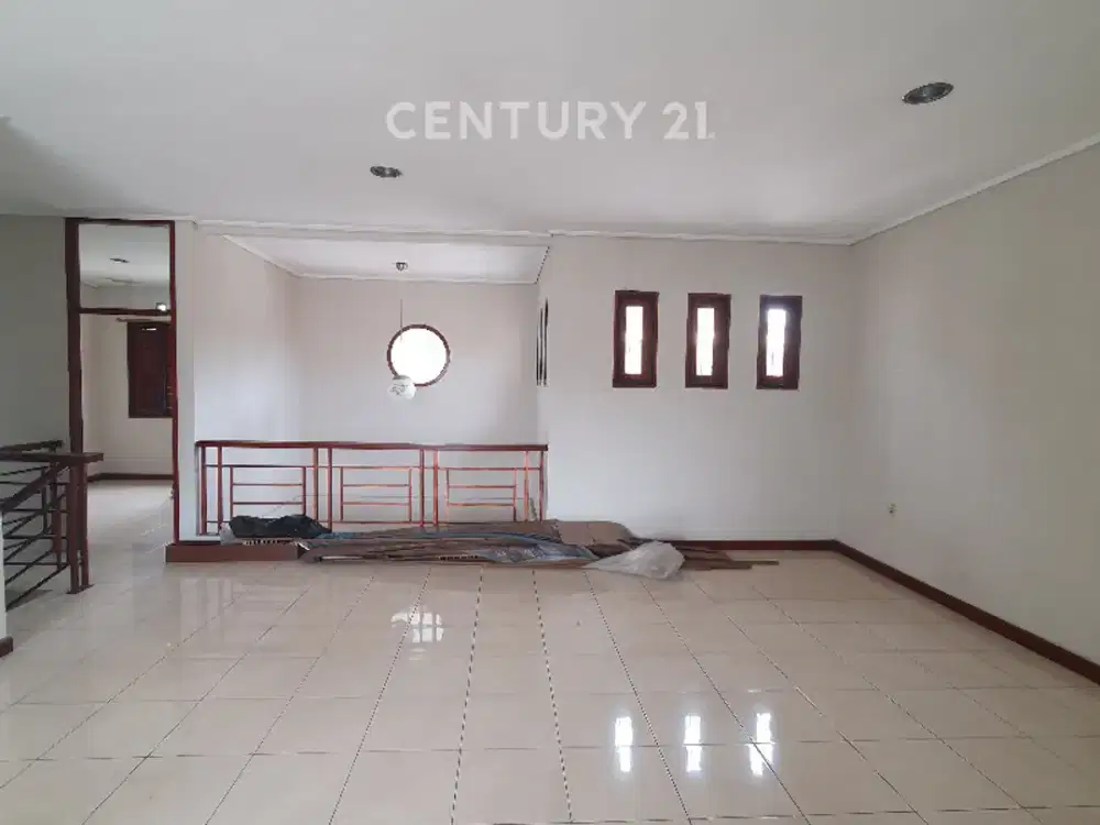 Rumah Strategis 2 Lt Sumber Sari Bandung