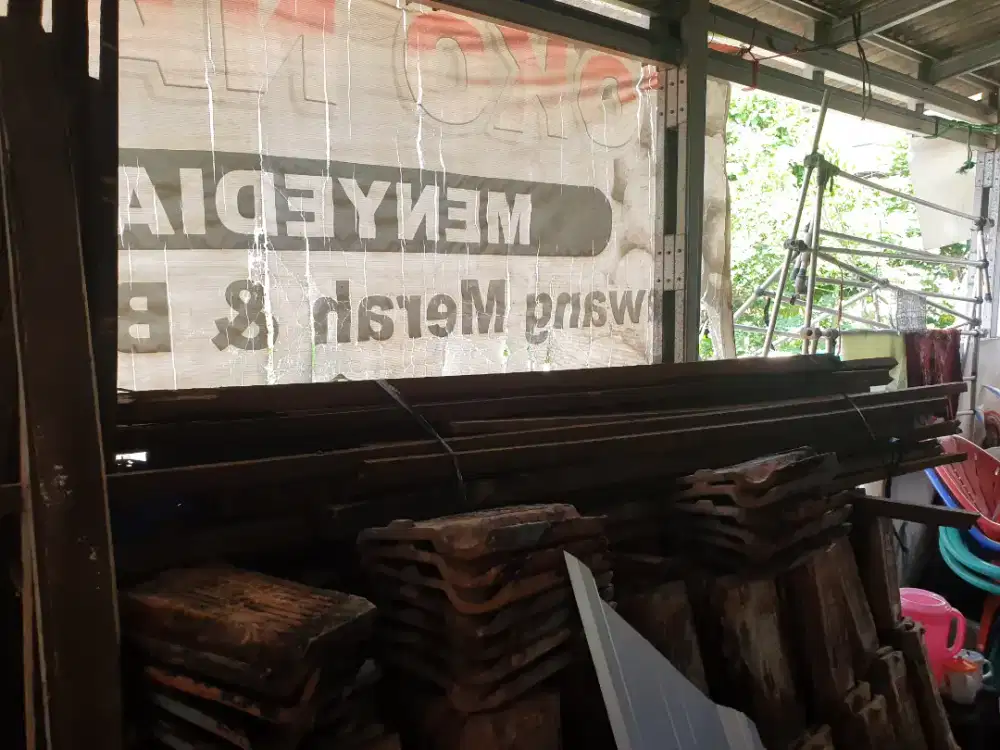 Kayu Bekas Bongkaran Rumah