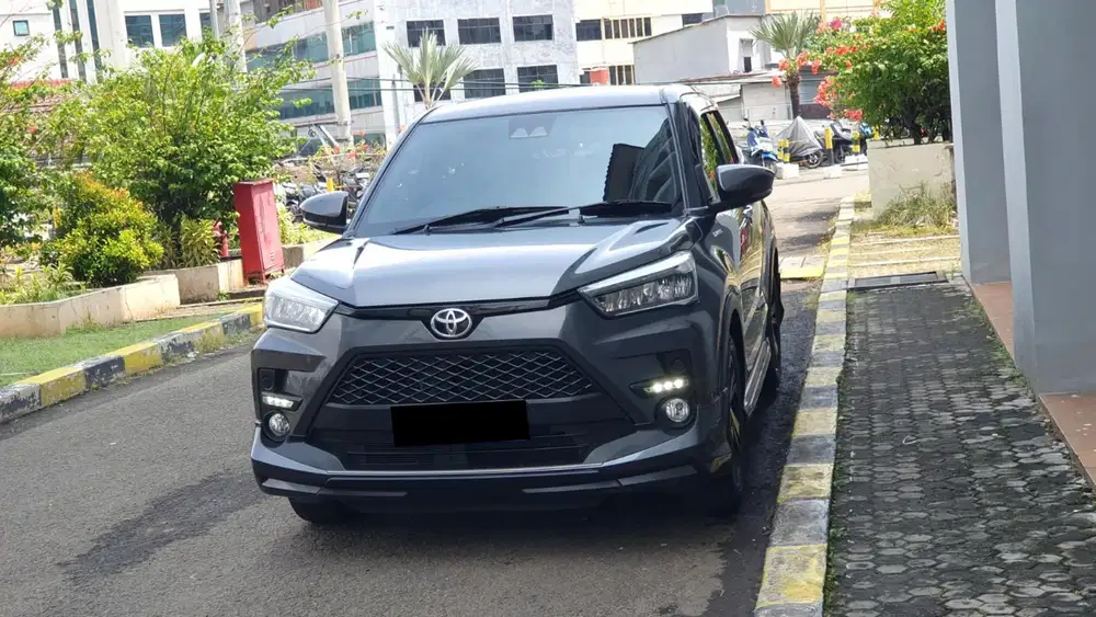 Toyota raize turbo gr sport tss cvt matic 2022 abu