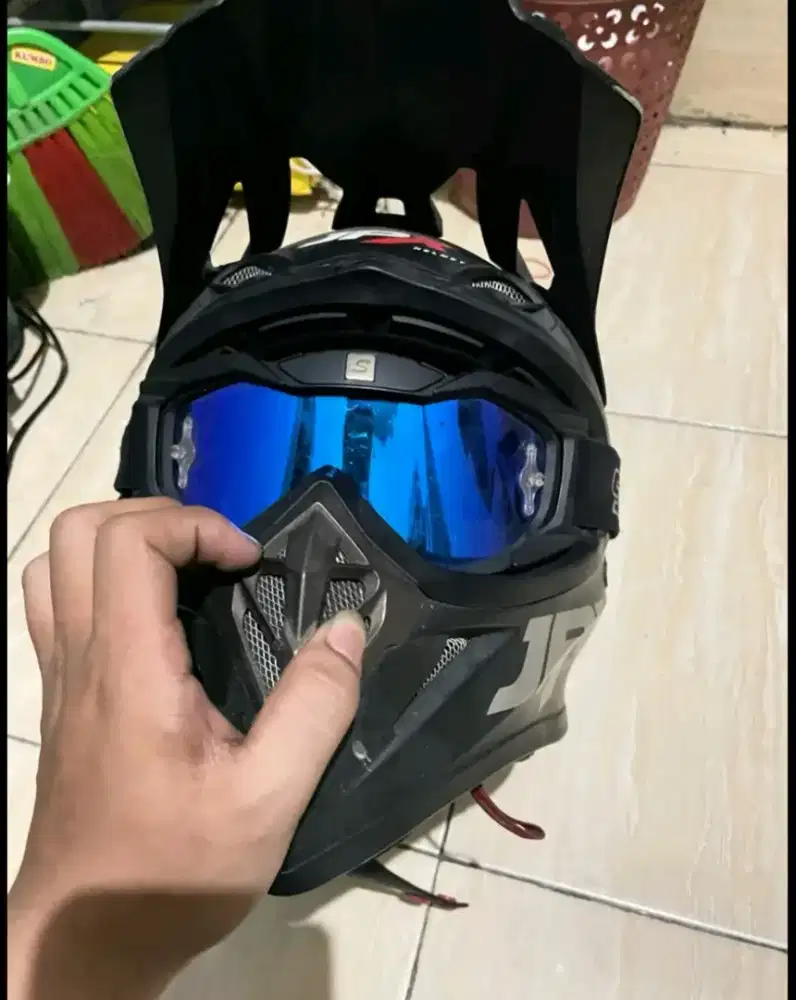 Jual helm jpx cross warna item