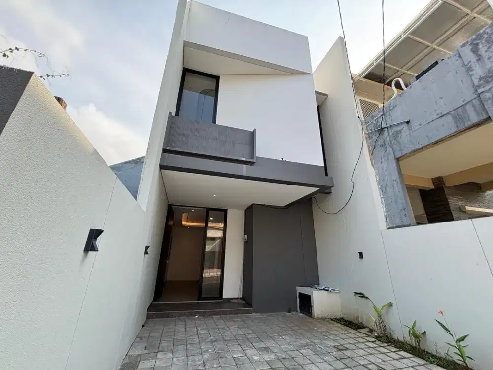Rumah Baru Mewah dekat Galaxy Mall dan Kampus ITS