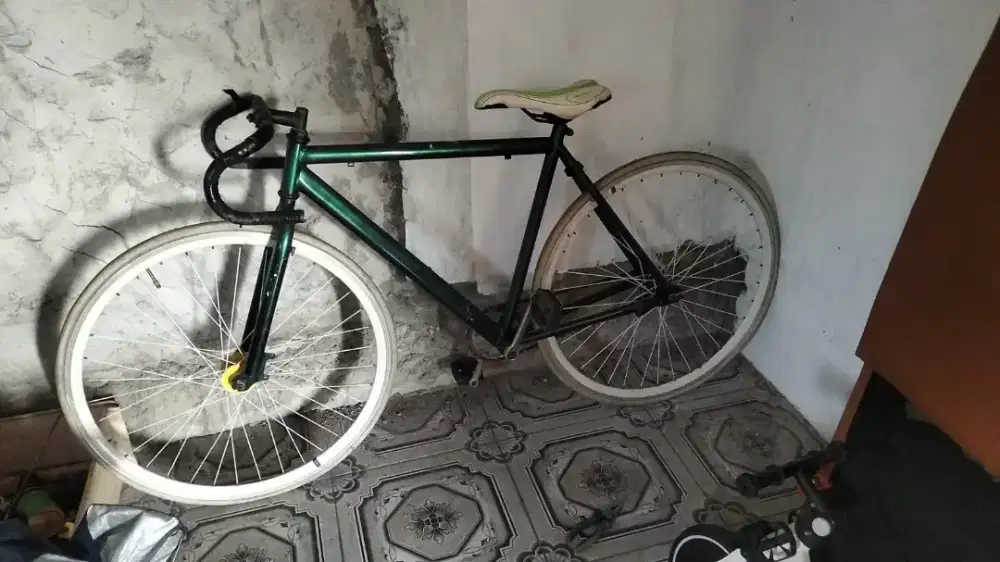 Sepeda fixie mulus siap pakai