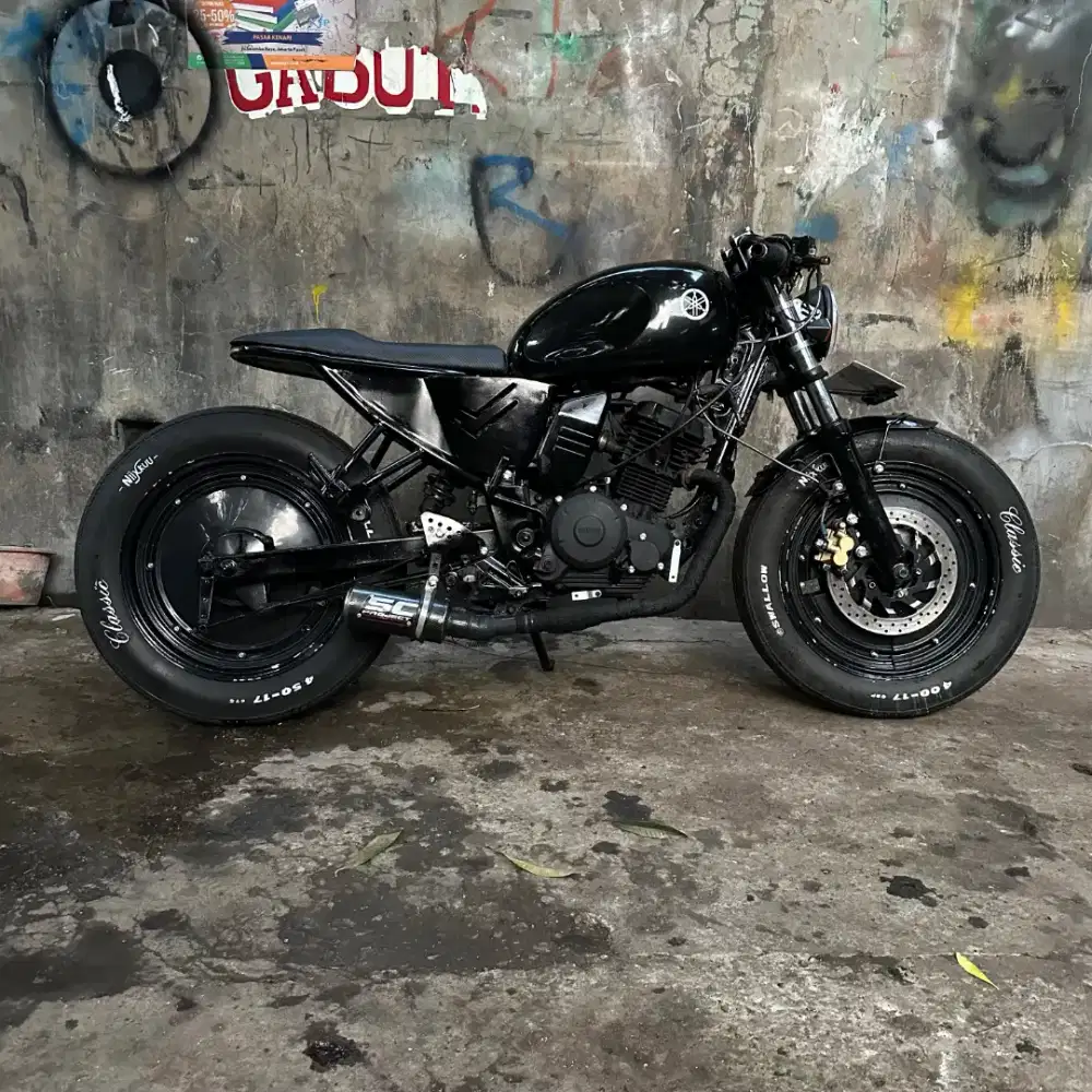Motor Custom Bratcafe Byson Caferacer