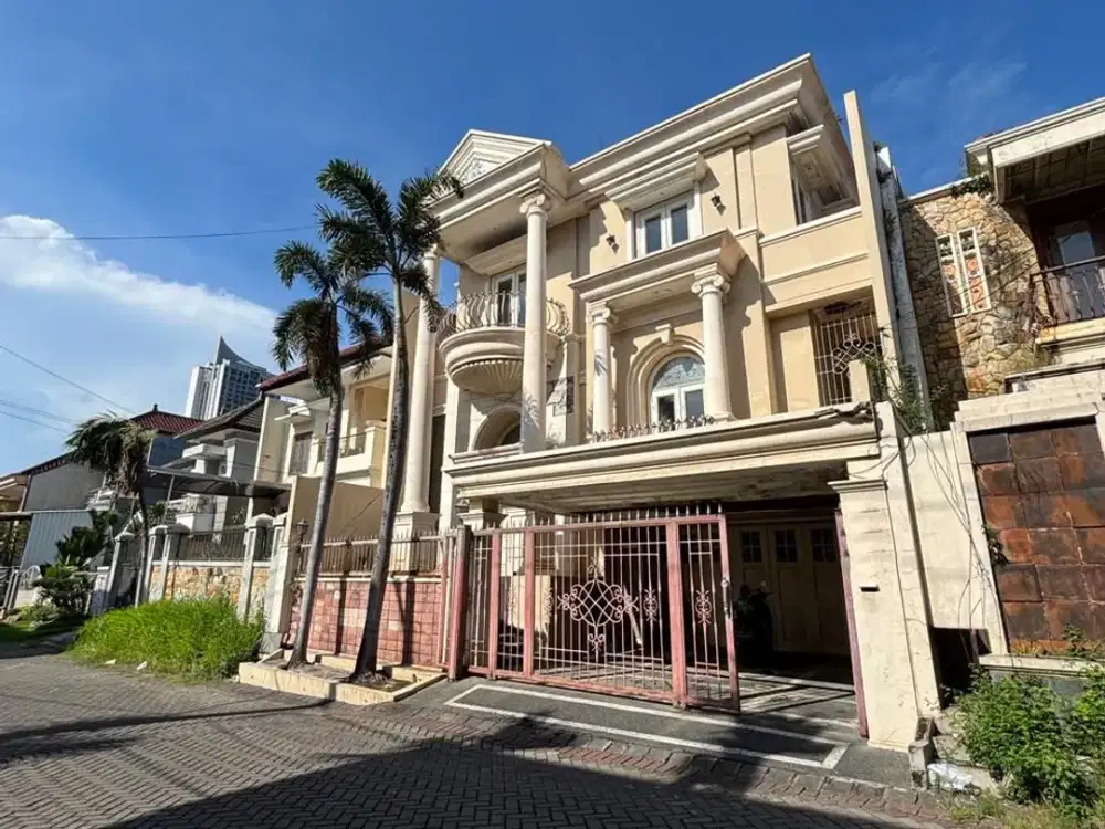 Rumah Mewah 3 Lantai full Marmer di Kawasan Elit