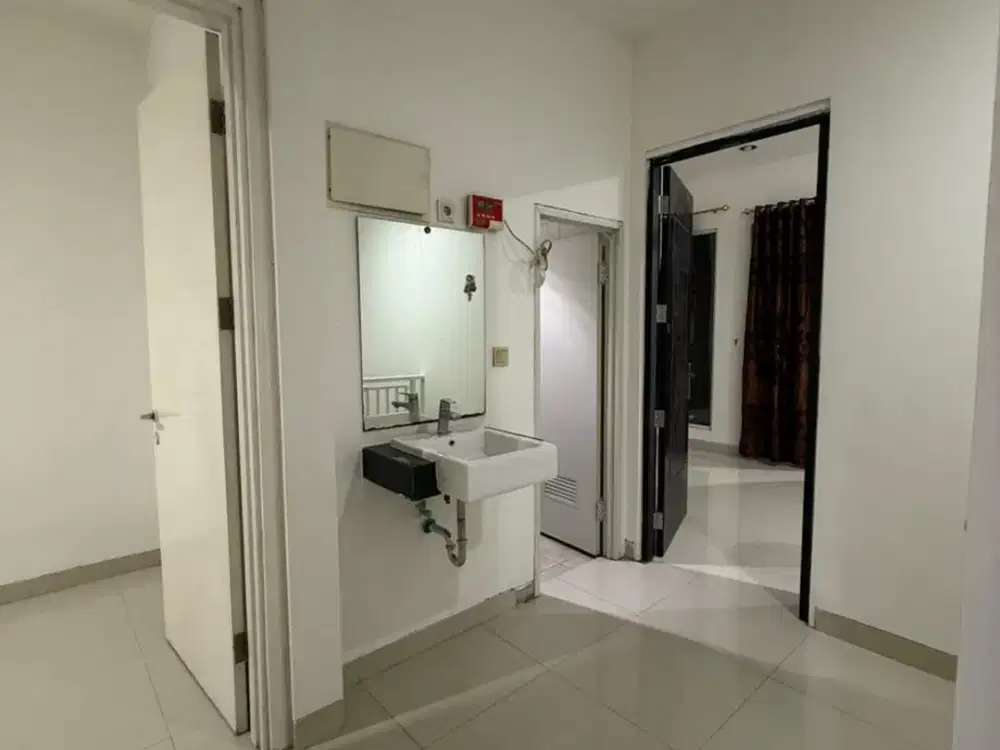 Disewa Rumah 2 Lantai Green Lake City Include AC 3 Unit