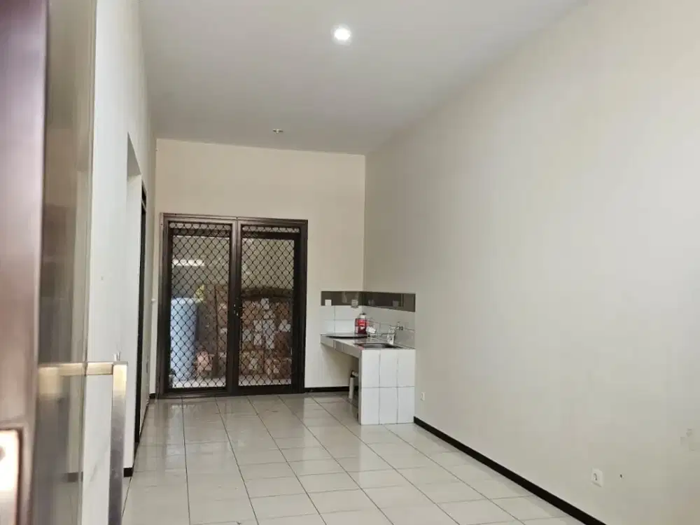 Dijual Rumah Tatar Simakirana Kota Baru Parahyangan