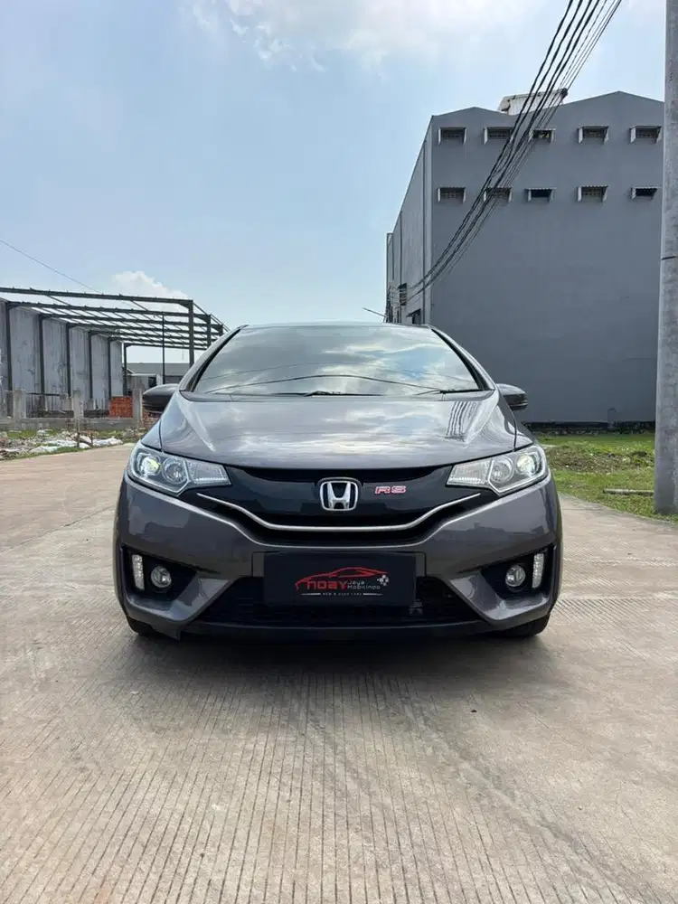 Honda Jazz 1.5 RS CVT 2015 Automatic ( Abu Abu Metalik )