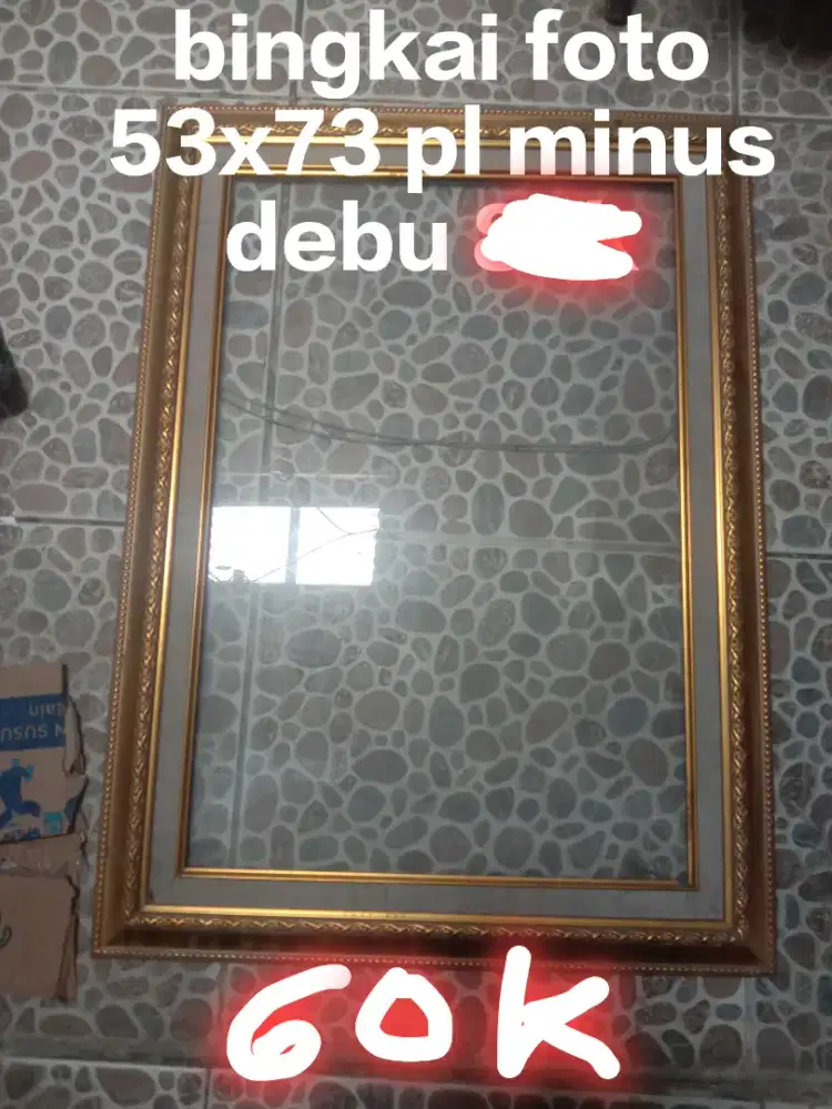 Frame foto besar dan sedang
