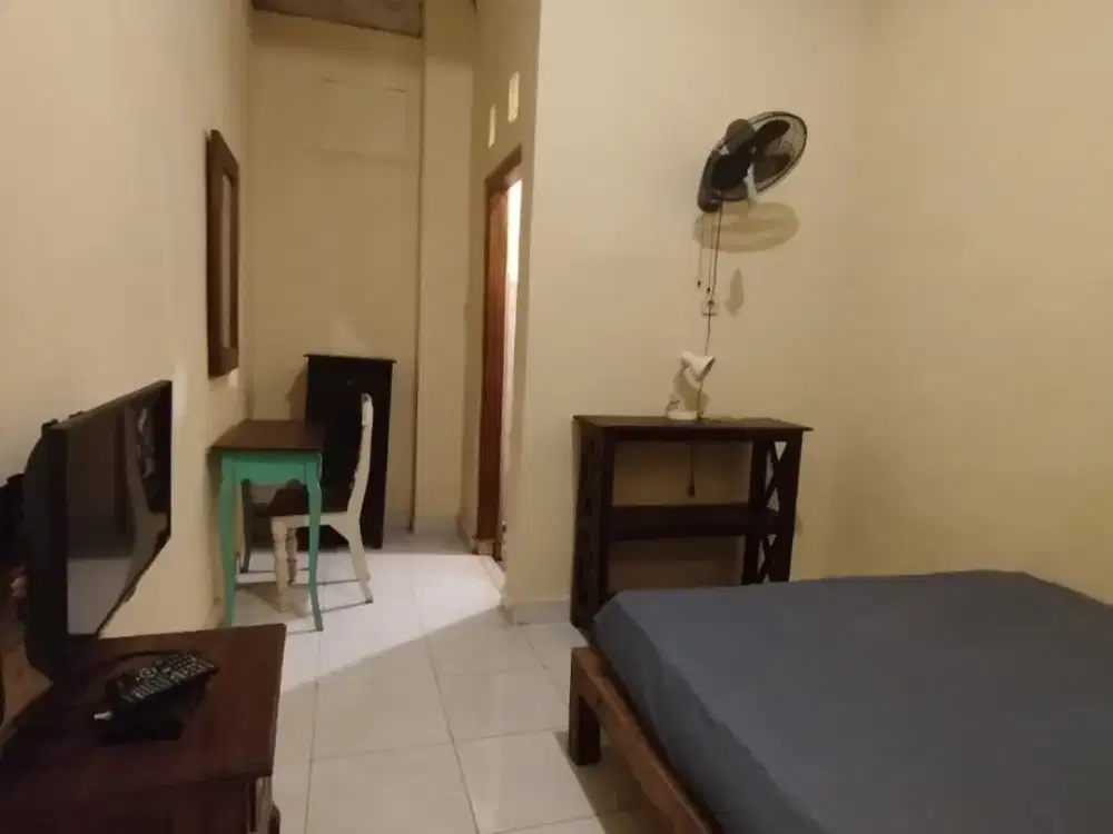 KOS KARYAWAN DAN MAHASISWA DEKAT RS OEN KANDANG SAPI, TAMAN JAYAWIJAYA MOJOSONGO DAN NUSUKAN