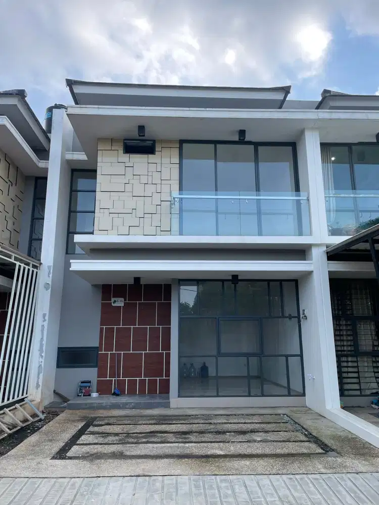 Rumah Baru 2 Lantai Nyaman Summarecon Bekasi