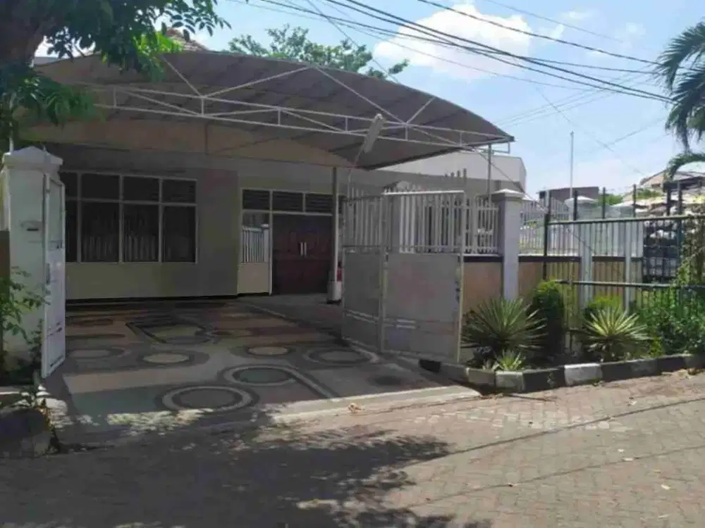 Dijual rumah dekat Raya Arjuno Tengah Kota Surabaya Termurah