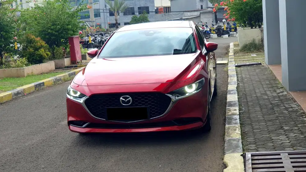 Km28rb mazda 3 mazda3 sedan skyactive 2023 merah sunroof pajak panjang