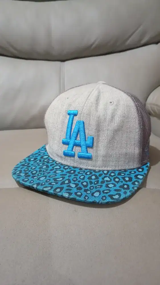 Topi Tracker LA MLB original