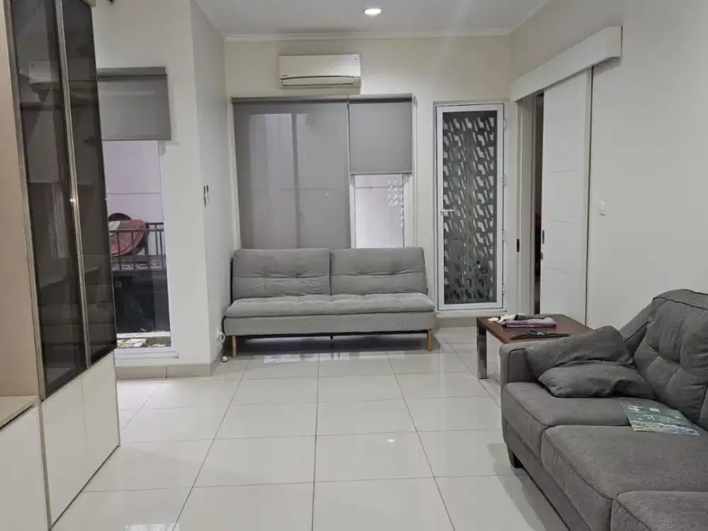 Dijual Cepat !!! Rumah siap huni 2 lantai + Furnished dlm Cluster Summarecon Bandung