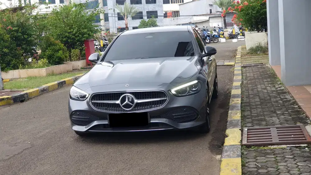 Km26rb mercedes benz mercy c200 avantgarde line 2022 abu