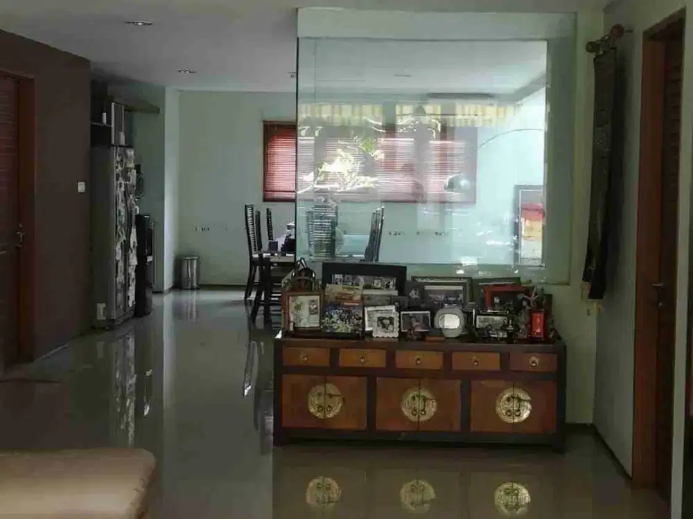 Dijual Turun Harga Rumah Rapih dan Bagus 3 Lt di Rawamangun Jakarta Timur