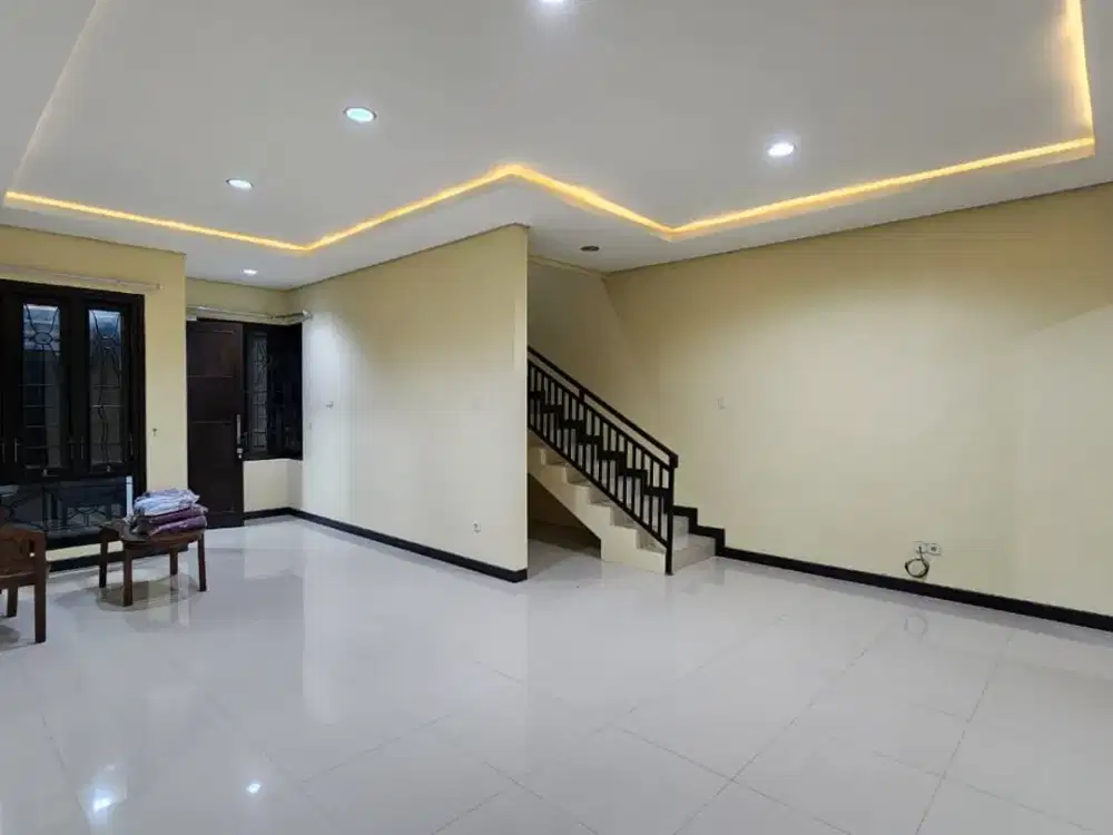 RUMAH DISEWAKAN DI SOLO DEKAT UMS