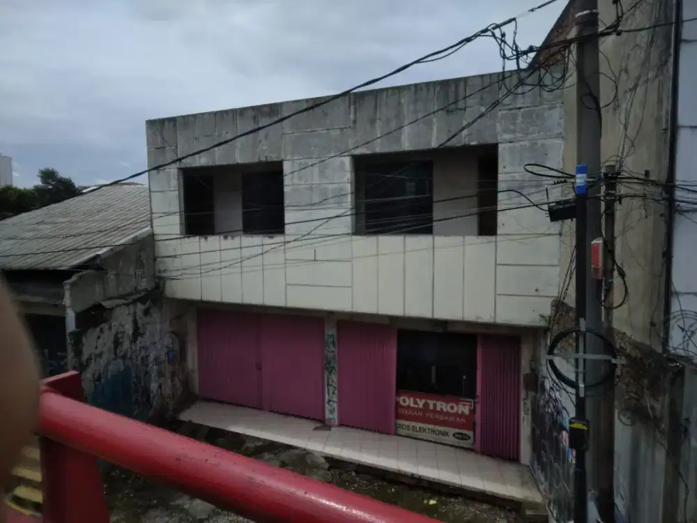 Dijual Cepat Ruko 2 Lantai, Hanya Hitung Tanah, LT.379 LB.384, SHM, Arif Rahman Hakim - Beji, Depok