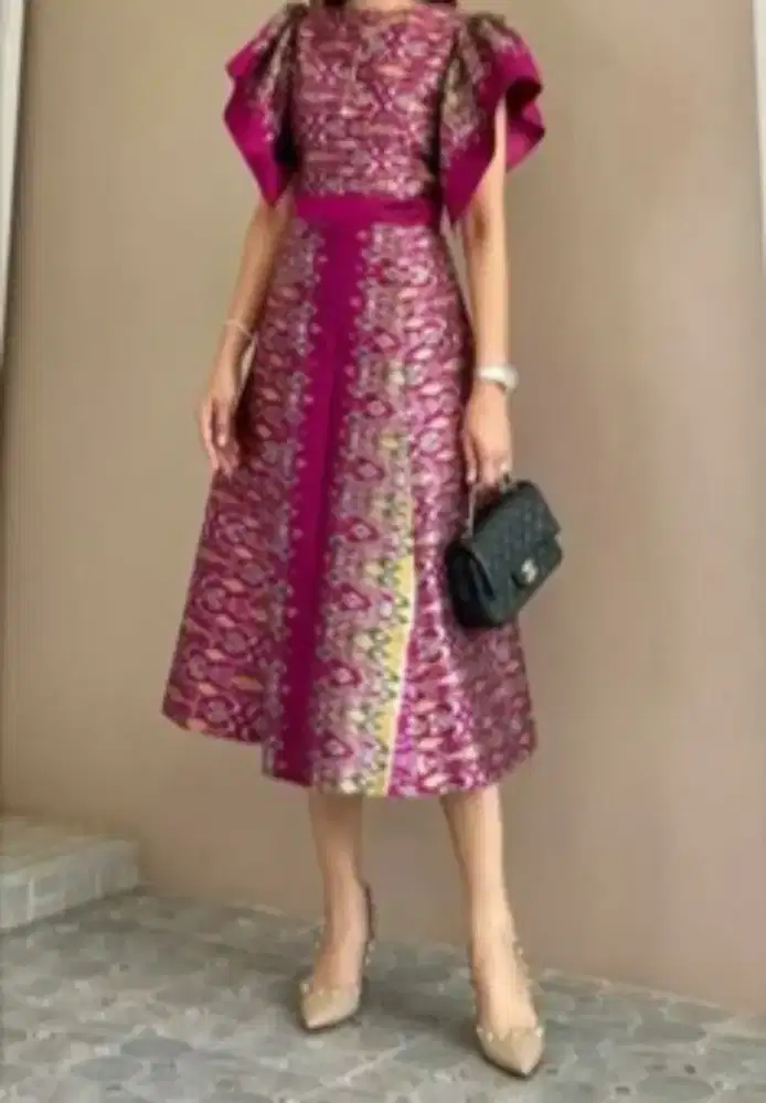 Dibutuhkan segera Penjahit Baju Pesta dan Kebaya Premium