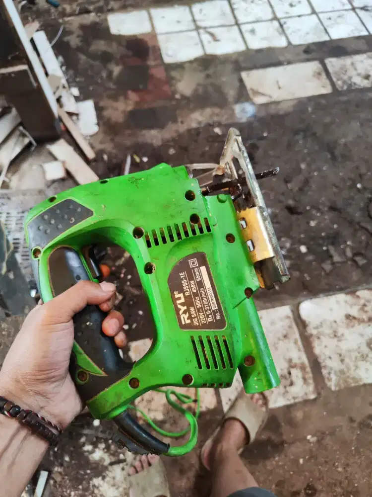 jigsaw ryu alat mesin potong kayu