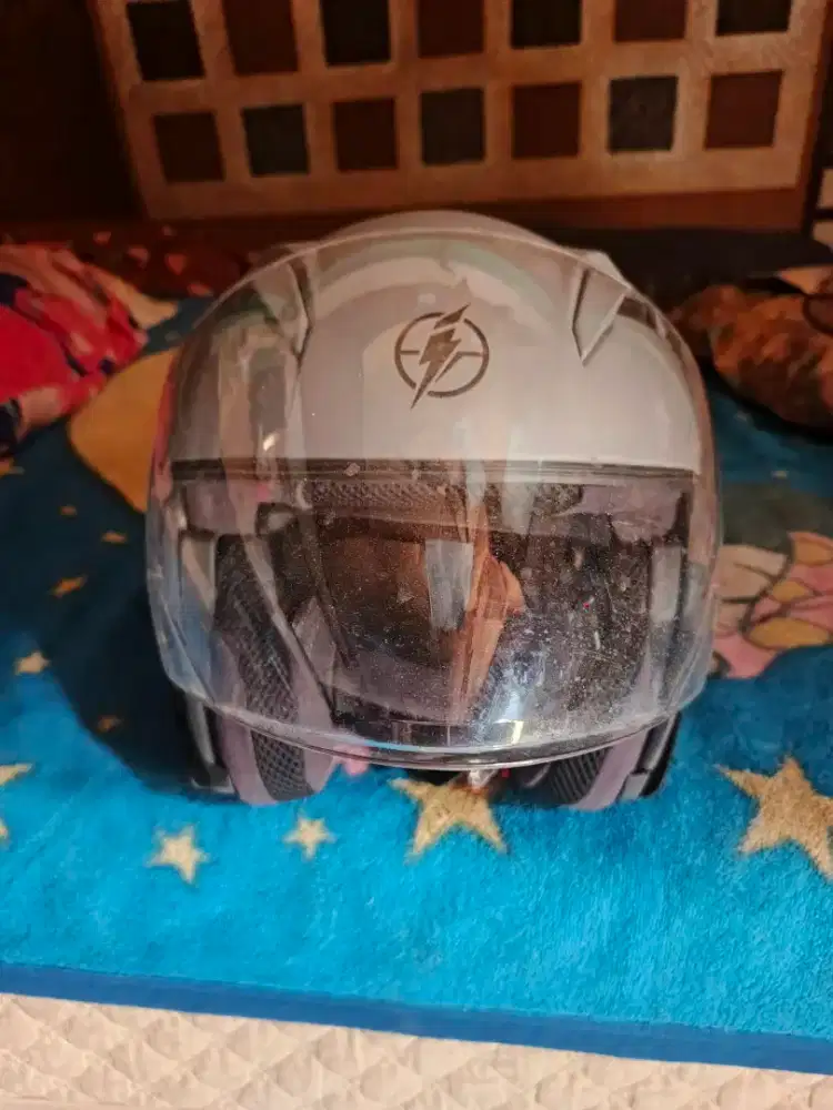 Jual aja ni Helm jitsu