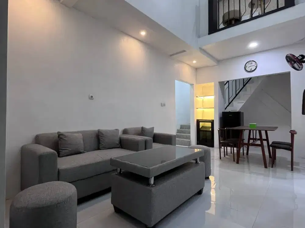 Rumah Pondok Jati  Baru Renov, Full Furnished  Sidoarjo Kota Strategis: 2 menit dari exit tol Sidoarjo Row jalan 2 mobil