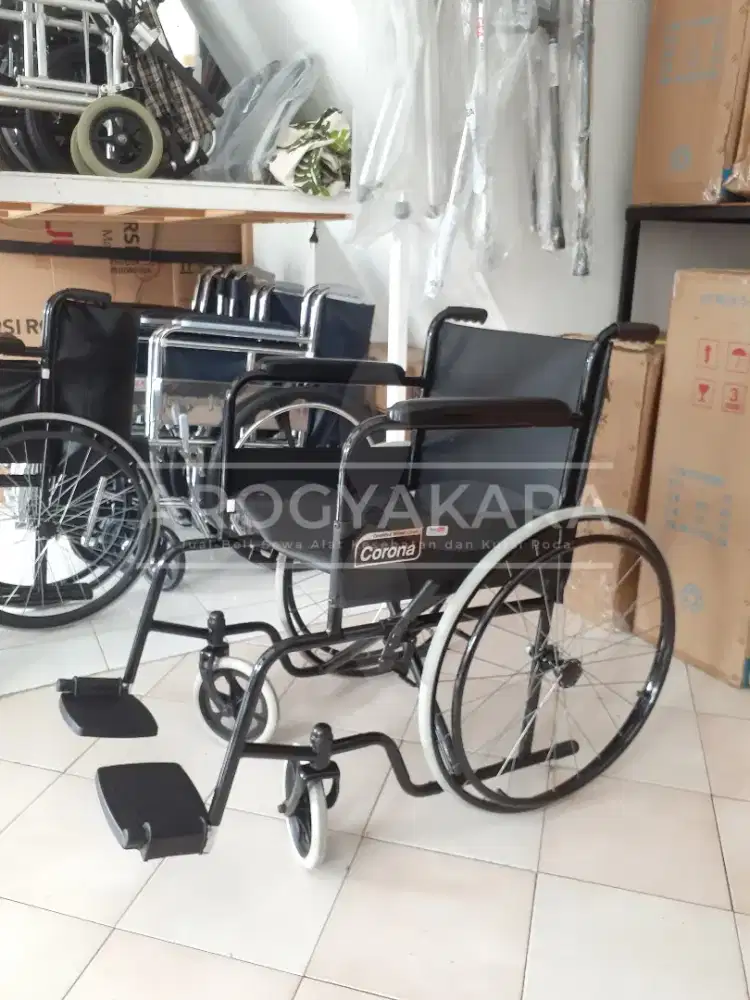 Kursi roda standart bekas